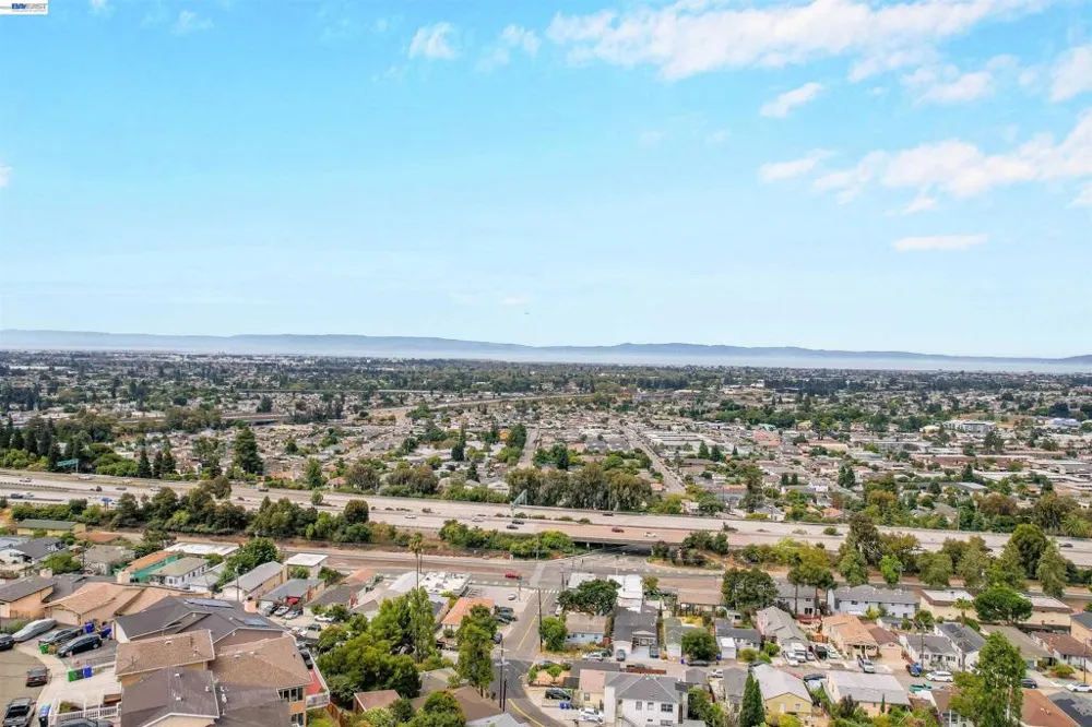 16805 President Dr Castro Valley, CA 94578