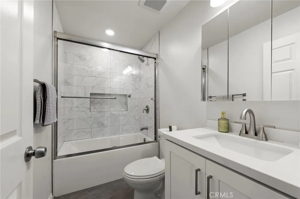15809 Venus Place Gardena, CA 90249