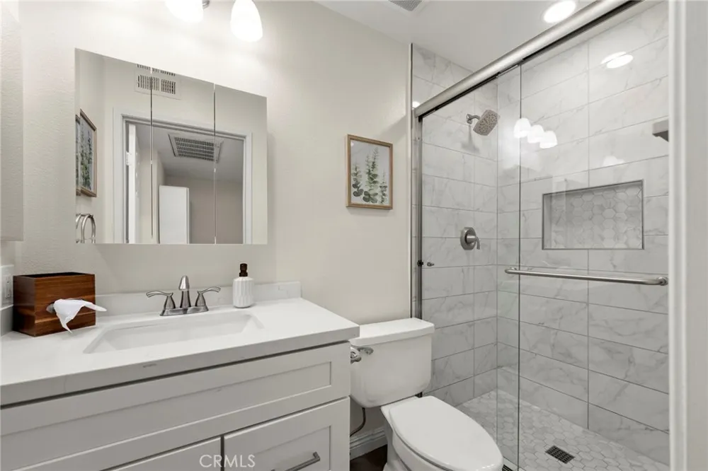 15809 Venus Place Gardena, CA 90249