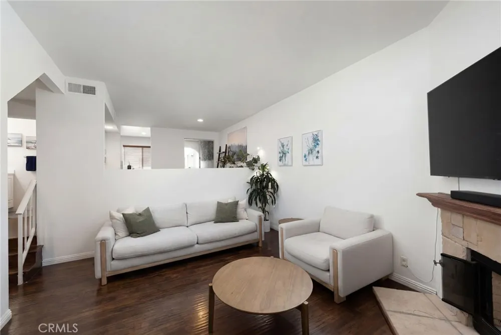 15809 Venus Place Gardena, CA 90249