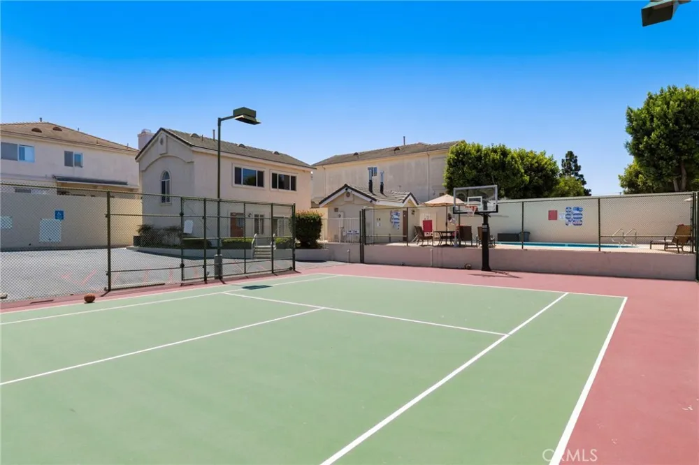 15809 Venus Place Gardena, CA 90249