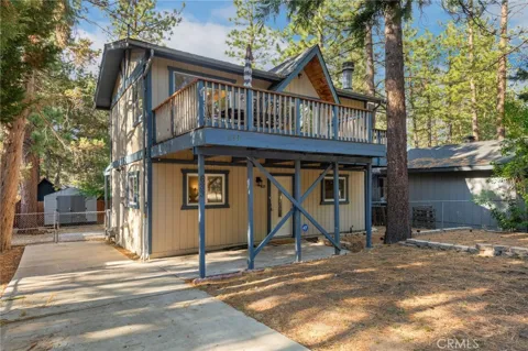 633 Barrett Way