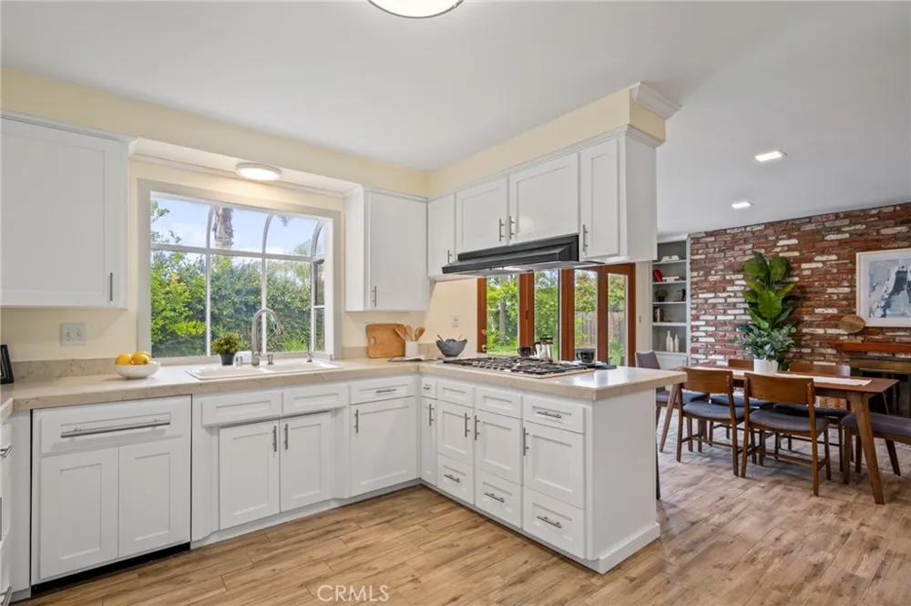 1557 Granvia Altamira Palos Verdes Estates, CA 90274