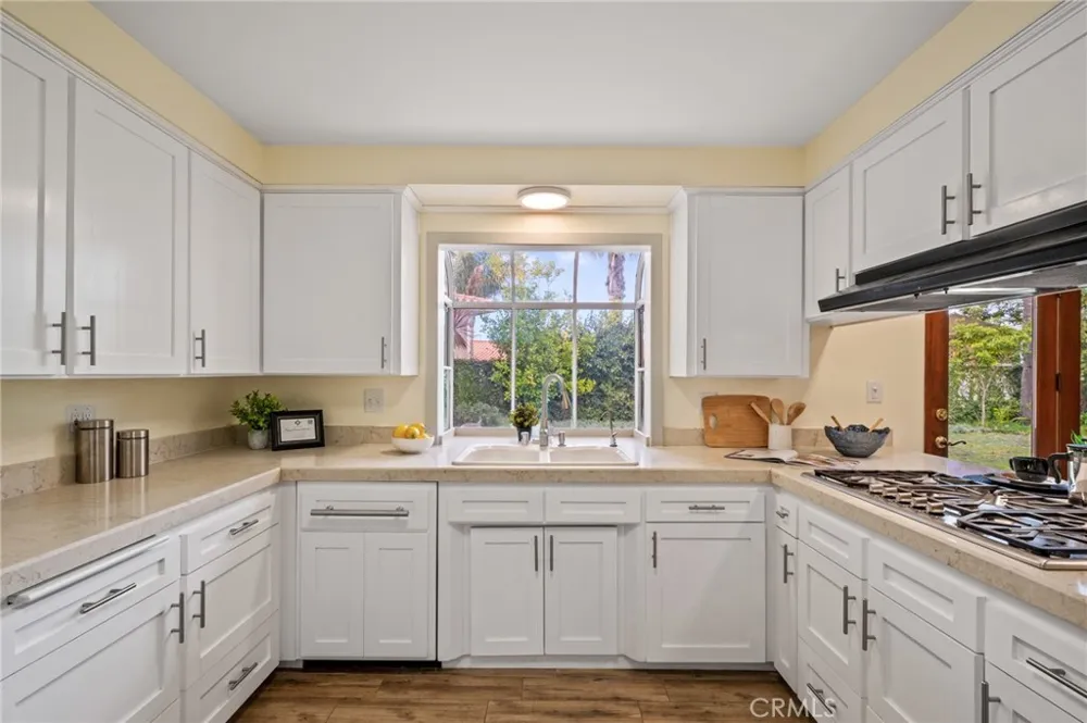 1557 Granvia Altamira Palos Verdes Estates, CA 90274