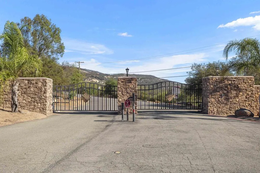 11888 Rancho Heights Rd Pala, CA 92059
