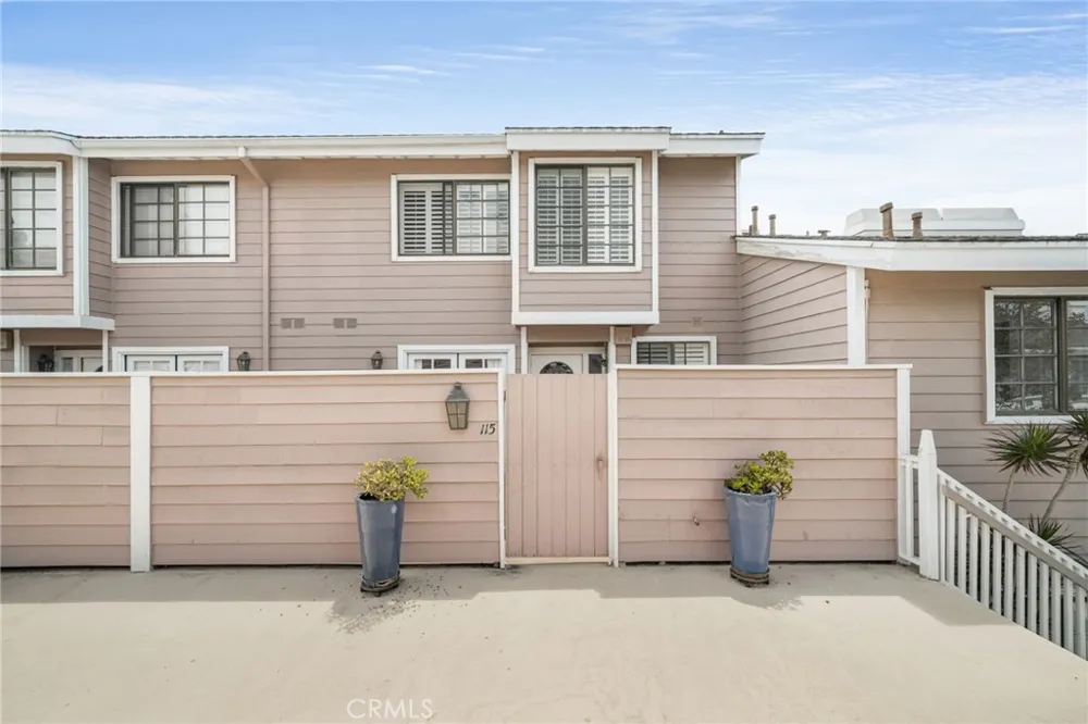 2700 Arlington Avenue #115 Torrance, CA 90501