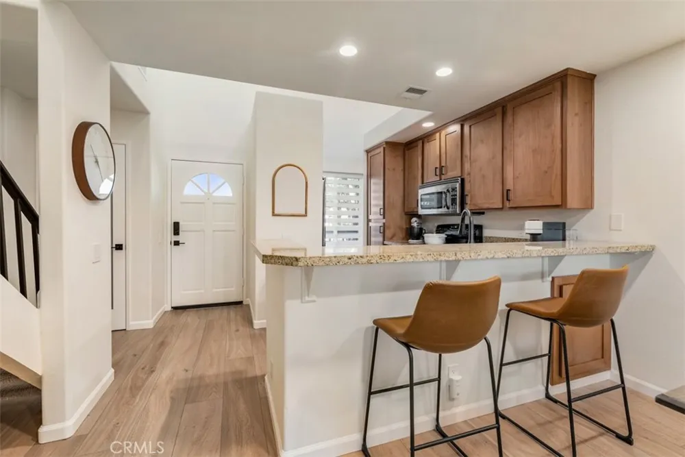 2960 Champion #710 Tustin, CA 92782