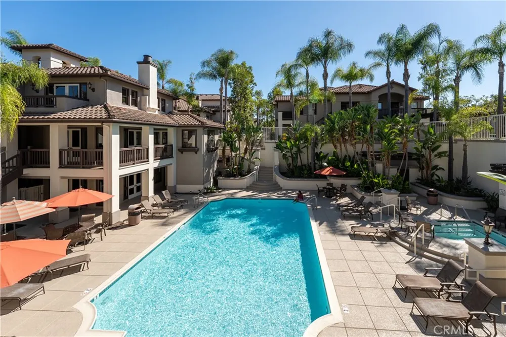 2960 Champion #710 Tustin, CA 92782