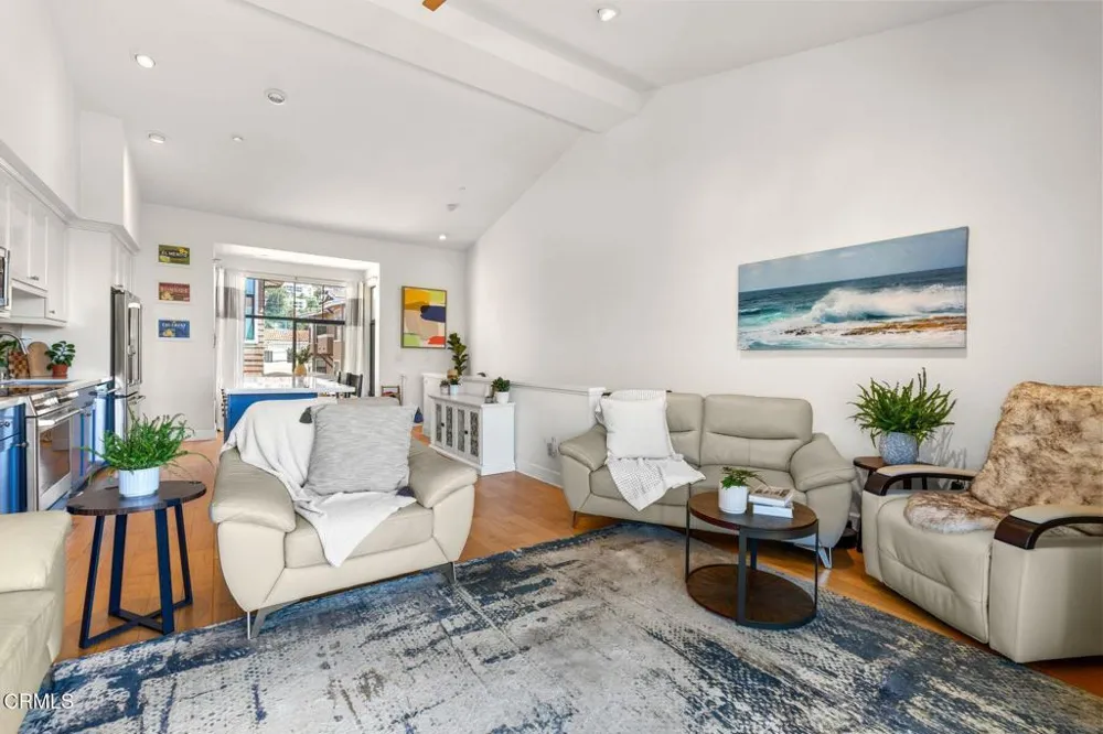 797 E Santa Clara Street Ventura, CA 93001