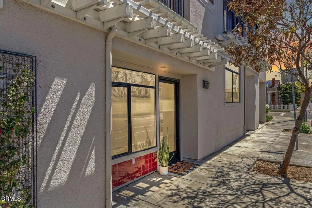 797 E Santa Clara Street Ventura, CA 93001
