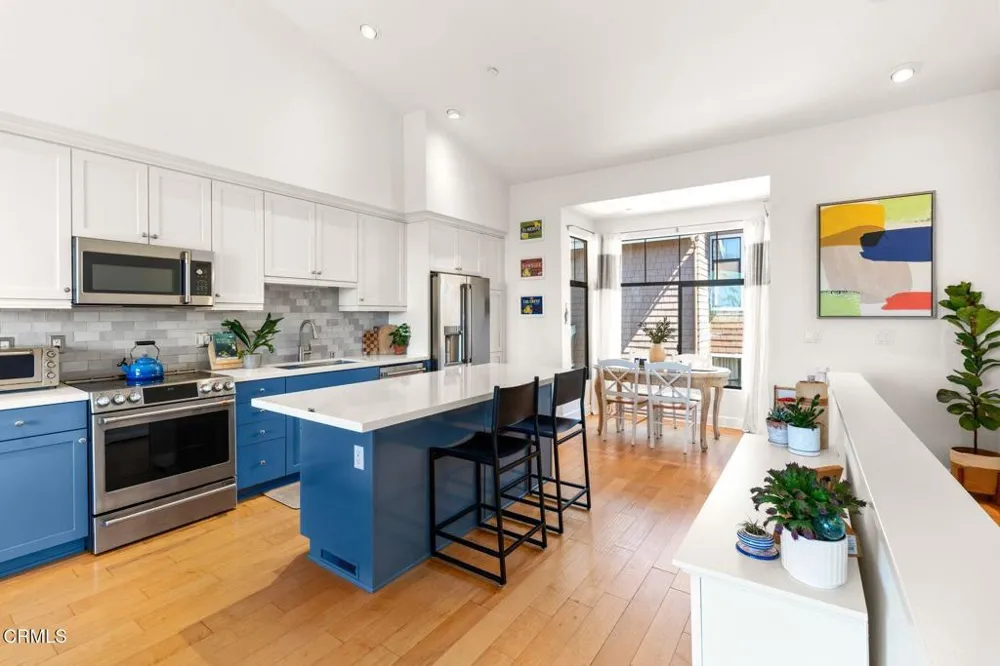 797 E Santa Clara Street Ventura, CA 93001