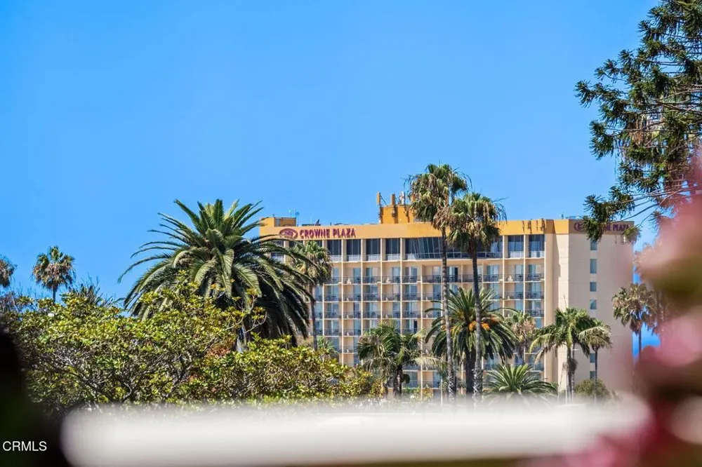 797 E Santa Clara Street Ventura, CA 93001