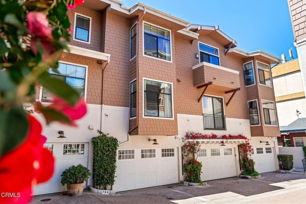 797 E Santa Clara Street Ventura, CA 93001