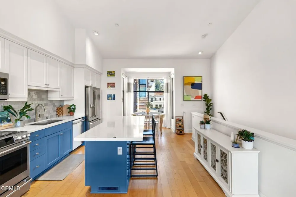 797 E Santa Clara Street Ventura, CA 93001