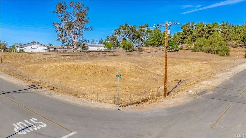 Conejo/Las Flores Menifee, CA 92587