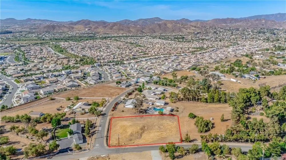Conejo/Las Flores Menifee, CA 92587
