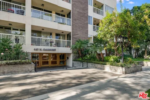 441 Oakhurst Drive #203