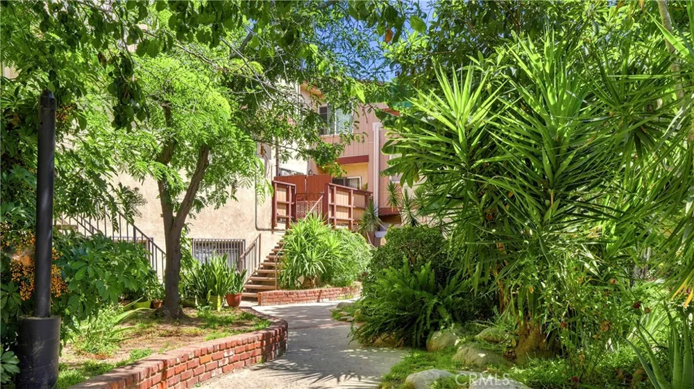 7300 Lennox #K16 Van Nuys, CA 91405