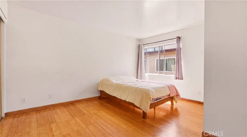 7300 Lennox #K16 Van Nuys, CA 91405