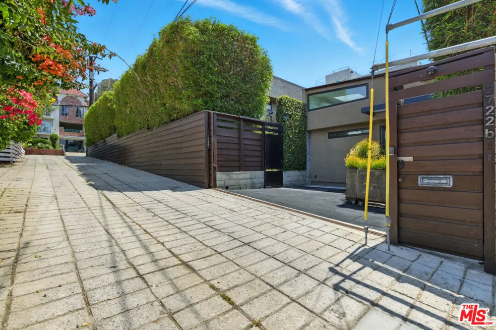 2722 6th Street #Unit B Santa Monica, CA 90405