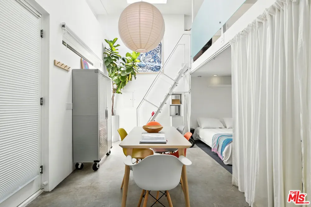 2722 6th Street #Unit B Santa Monica, CA 90405