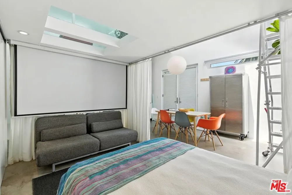 2722 6th Street #Unit B Santa Monica, CA 90405