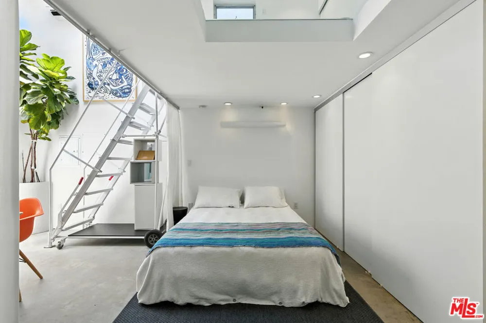 2722 6th Street #Unit B Santa Monica, CA 90405