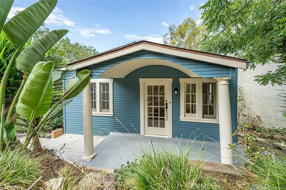 3322 Hamilton Way Los Angeles, CA 90026