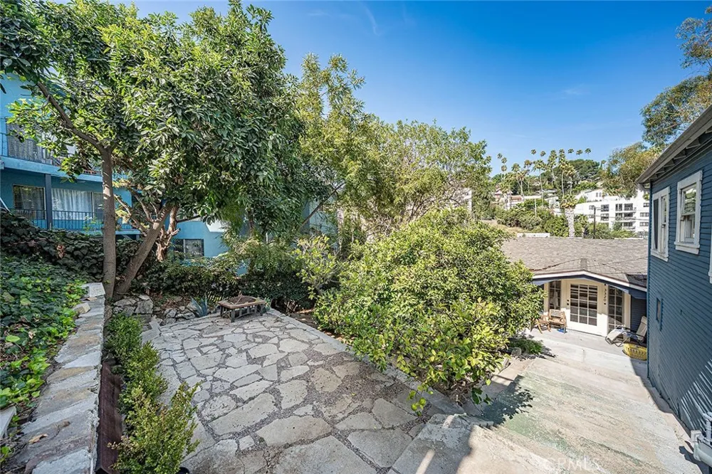 3322 Hamilton Way Los Angeles, CA 90026