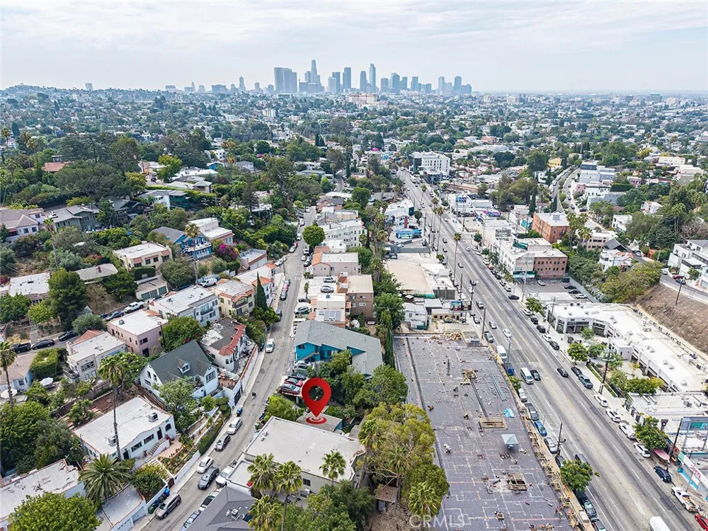 3322 Hamilton Way Los Angeles, CA 90026