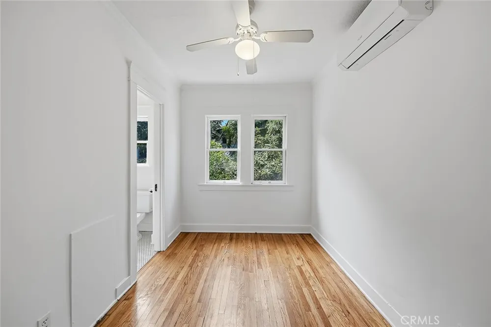 3322 Hamilton Way Los Angeles, CA 90026