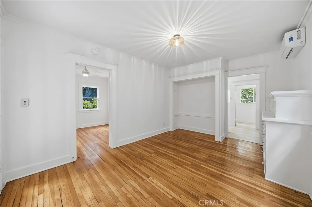 3322 Hamilton Way Los Angeles, CA 90026