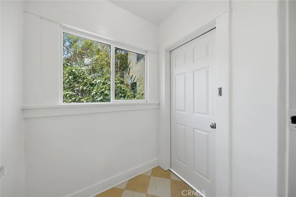 3322 Hamilton Way Los Angeles, CA 90026