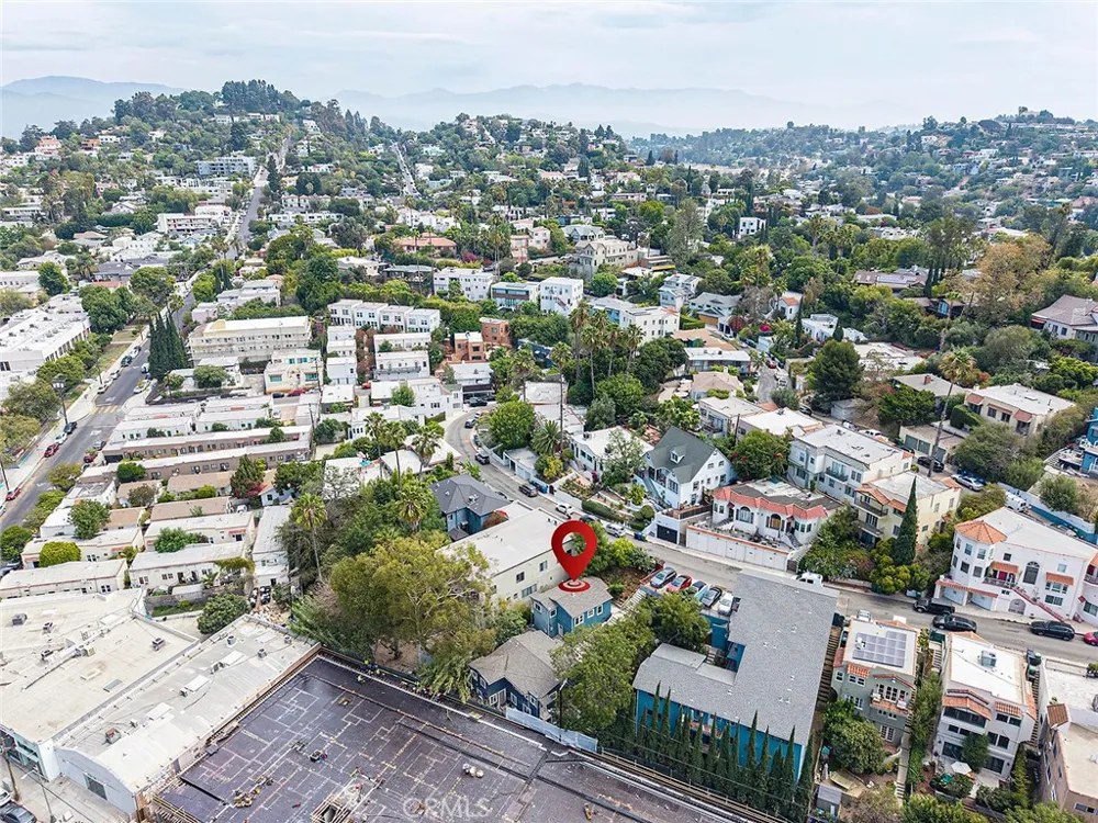 3322 Hamilton Way Los Angeles, CA 90026