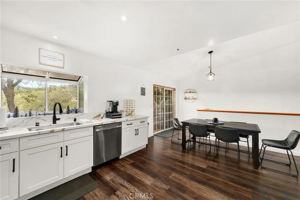 1541 Krause Lane Lake Arrowhead, CA 92352