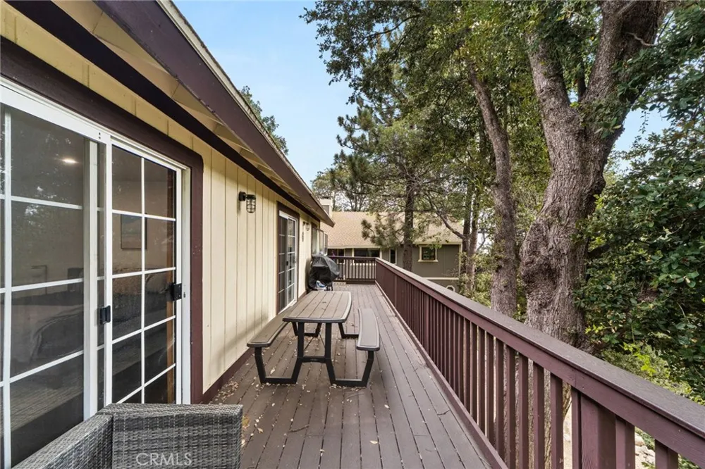 1541 Krause Lane Lake Arrowhead, CA 92352