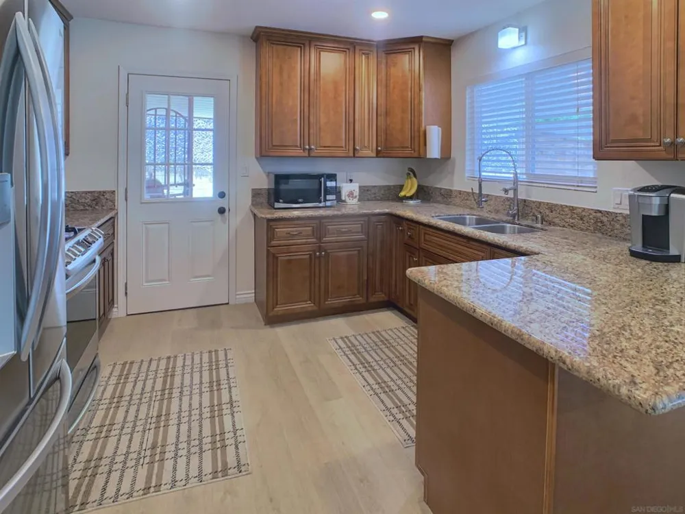 9077 KAY JAY LANE Lakeside, CA 92040
