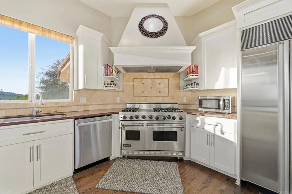 14040 Iris Lane Poway, CA 92064