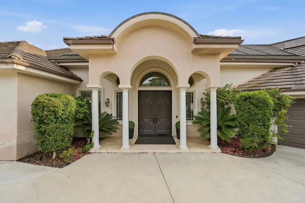 14040 Iris Lane Poway, CA 92064