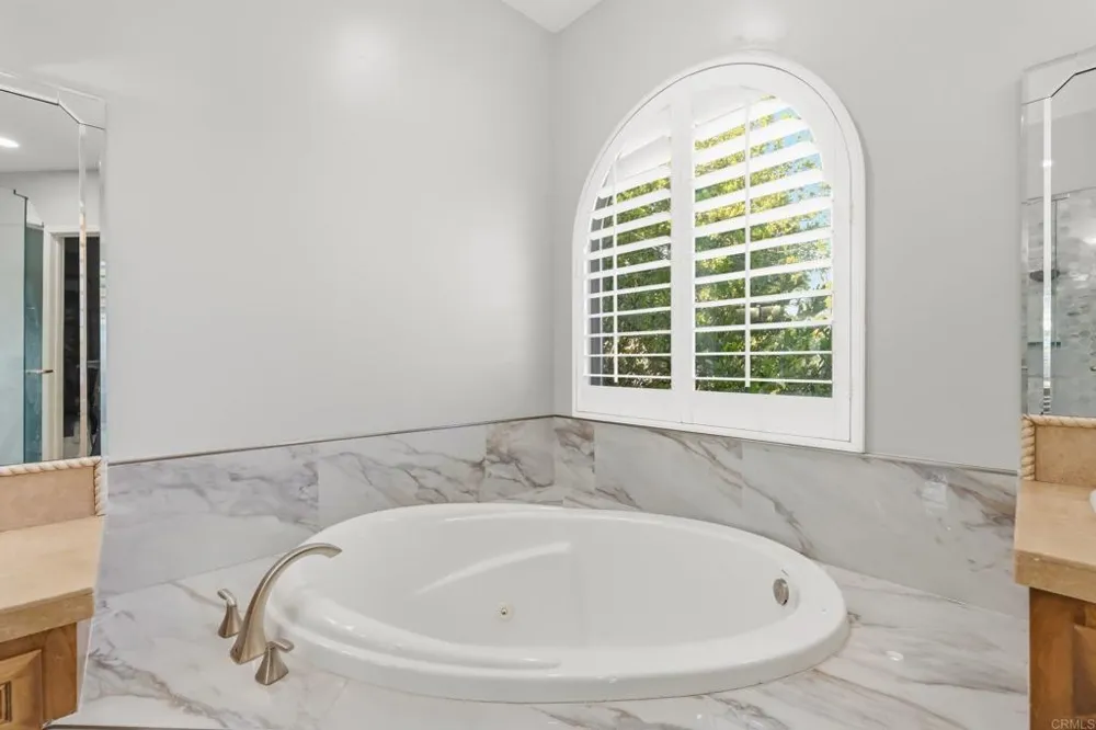 14040 Iris Lane Poway, CA 92064