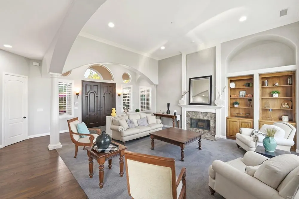 14040 Iris Lane Poway, CA 92064