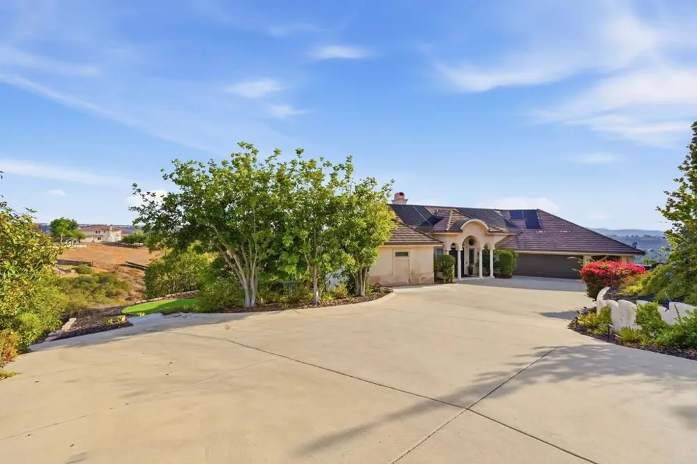 14040 Iris Lane Poway, CA 92064