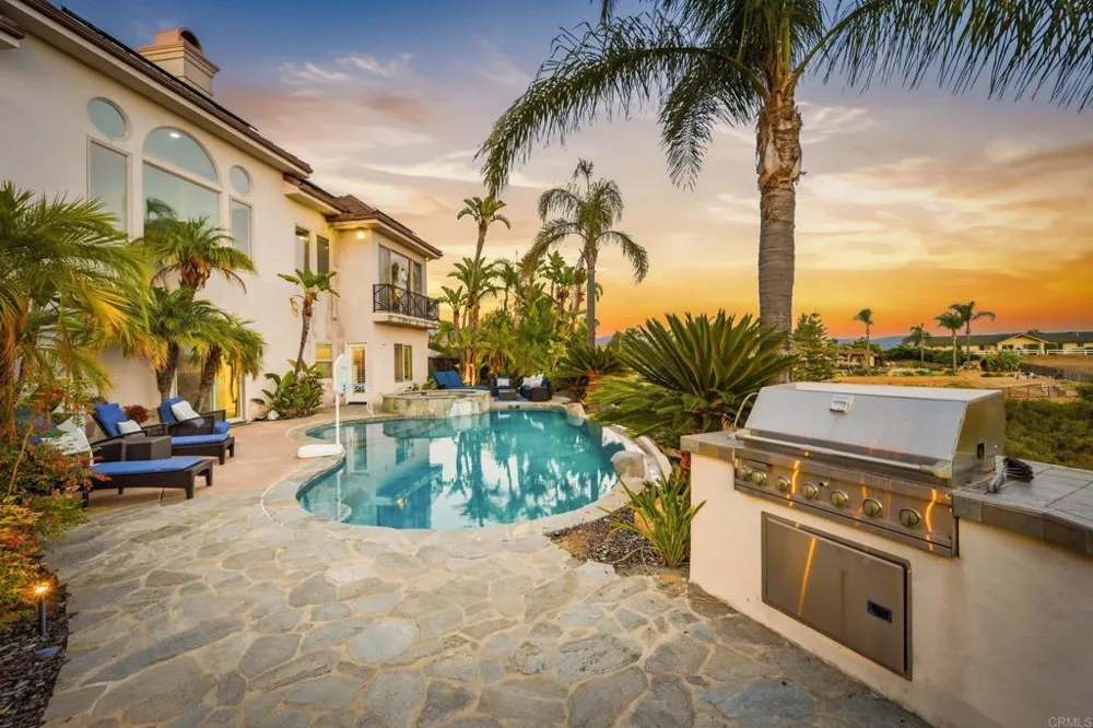 14040 Iris Lane Poway, CA 92064