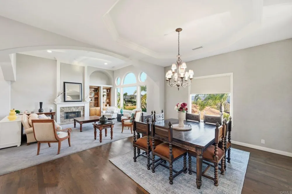 14040 Iris Lane Poway, CA 92064