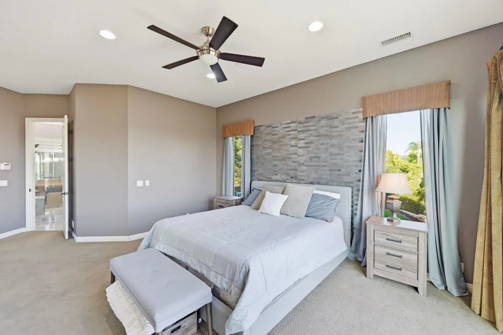 14040 Iris Lane Poway, CA 92064