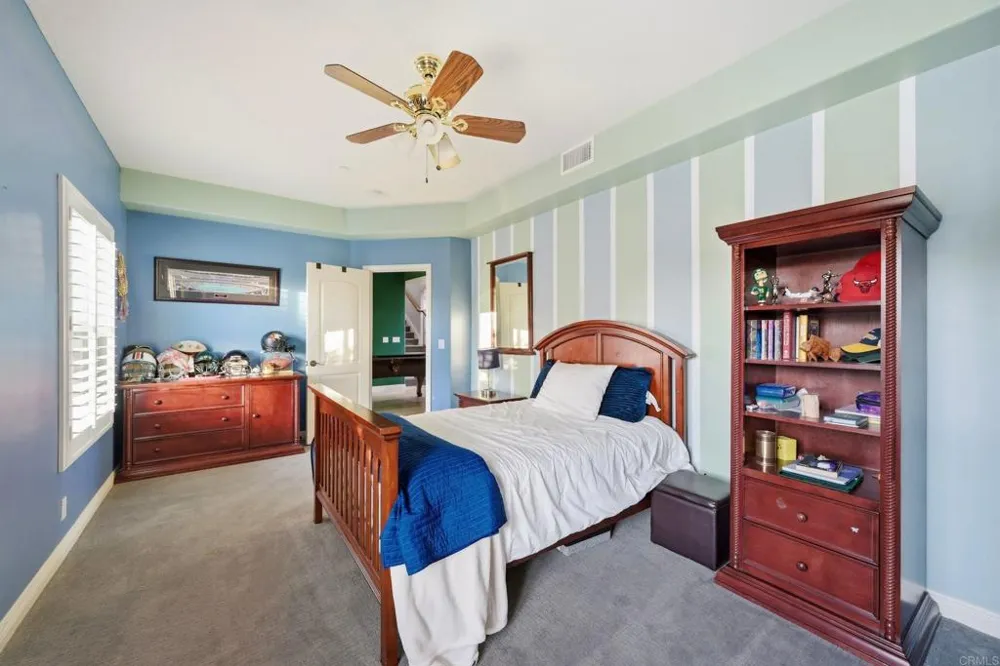 14040 Iris Lane Poway, CA 92064