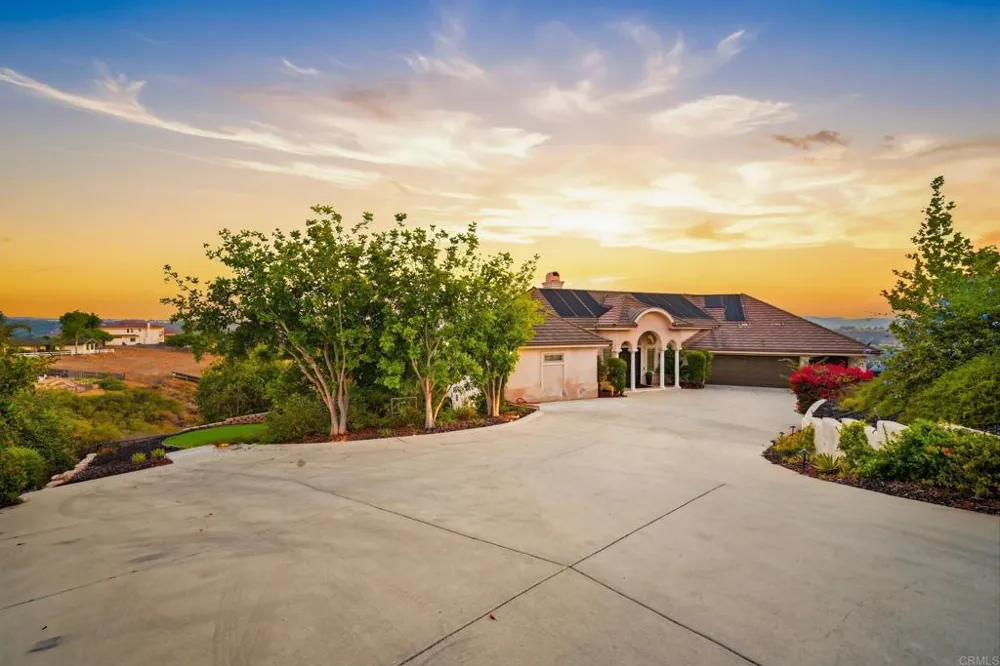14040 Iris Lane Poway, CA 92064