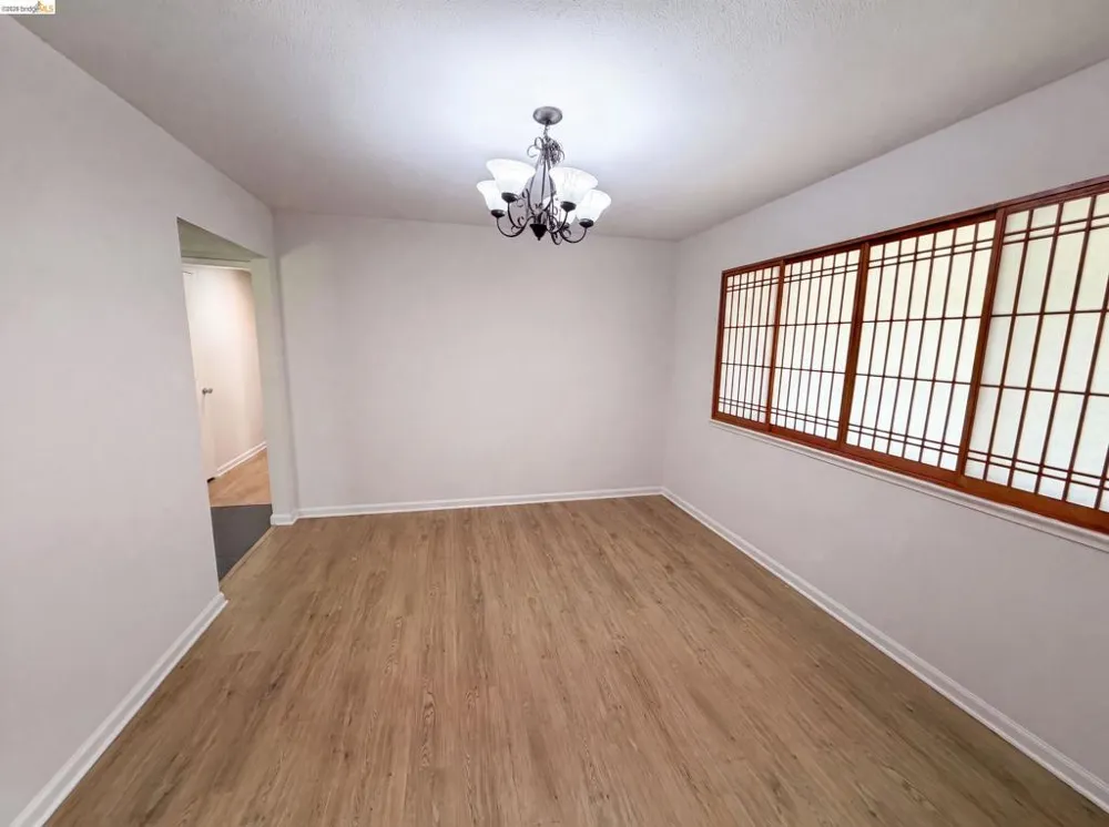 612 Tahos Rd Orinda, CA 94563