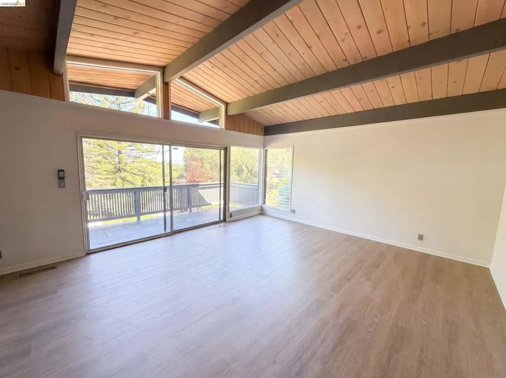 612 Tahos Rd Orinda, CA 94563