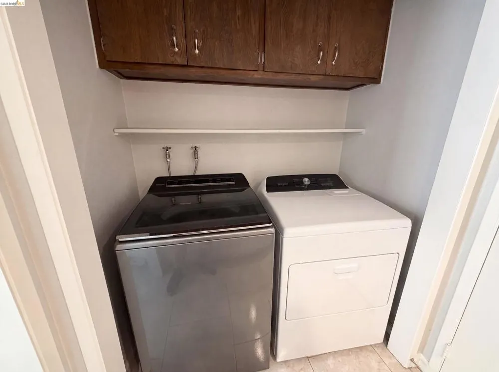 612 Tahos Rd Orinda, CA 94563